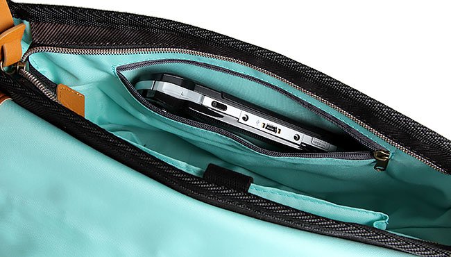 Bianchi - LBT35 : A3 Messenger Black (สีดำ/ ขอบหนังสีน้ำตาล) thumbnail 18