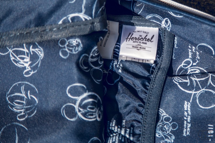 Herschel Supply Classic Backpack - Mickey Mouse (navy) - Limited Edition thumbnail 8